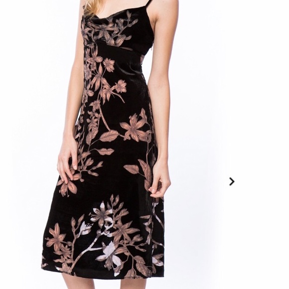 Line & Dot Dresses & Skirts - Line and Dot Floral Claudette Dress NWT
